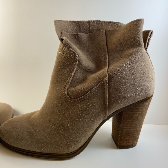 Vince Camuto Feina ankle boots - Picture 6 of 9